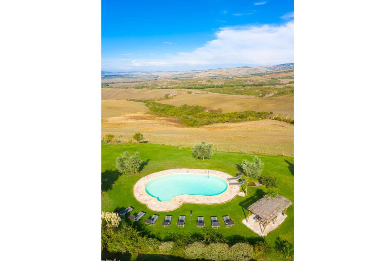 Villa Podere Belvedere เซียนา ภายนอก รูปภาพ